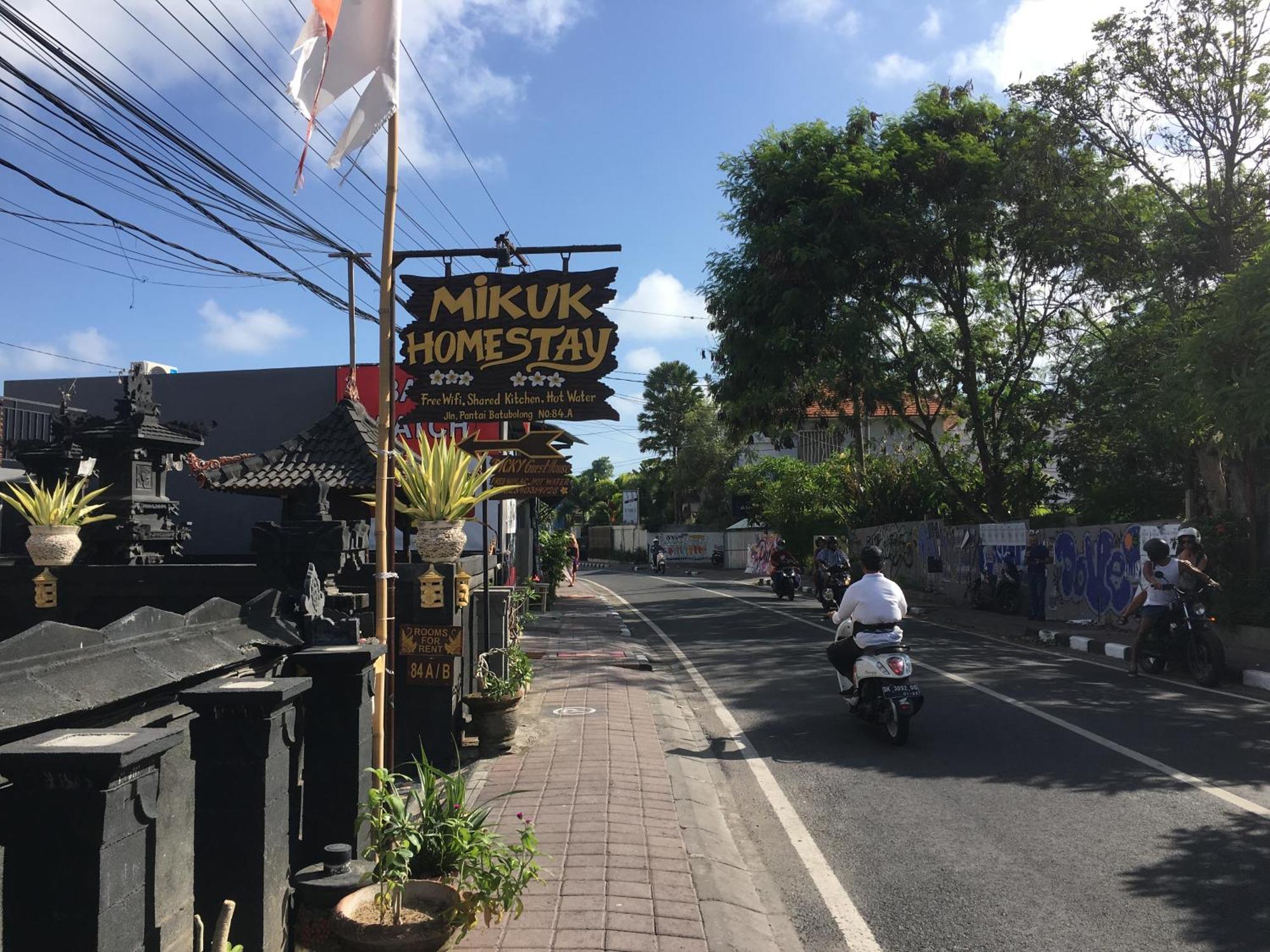 Mikuk Homestay Canggu Exterior photo